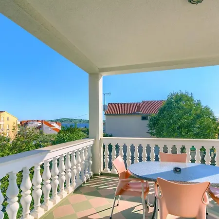 Apartmani Vukicevic Vodice Exterior photo