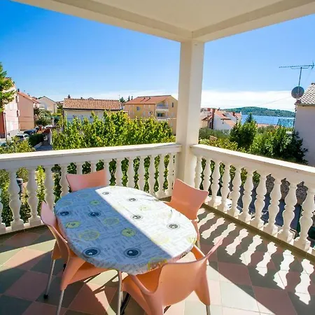 Apartmani Vukicevic Vodice Exterior photo